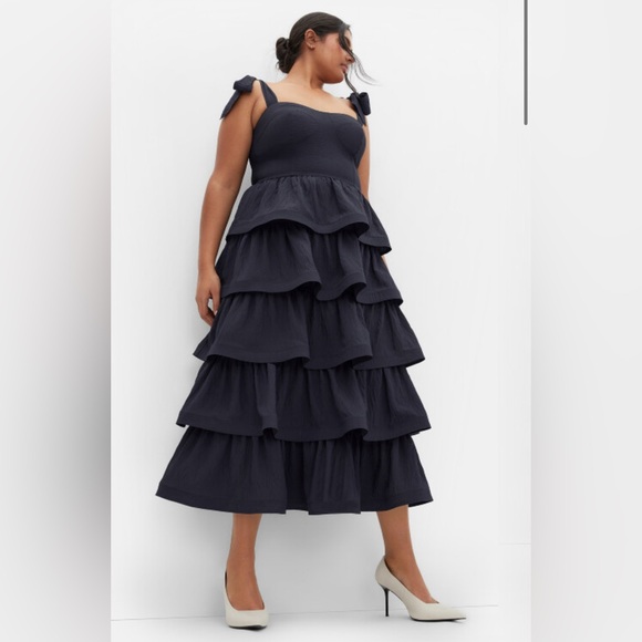 City Chic Tiered Navy Dress Size 22 - Picture 3 of 10